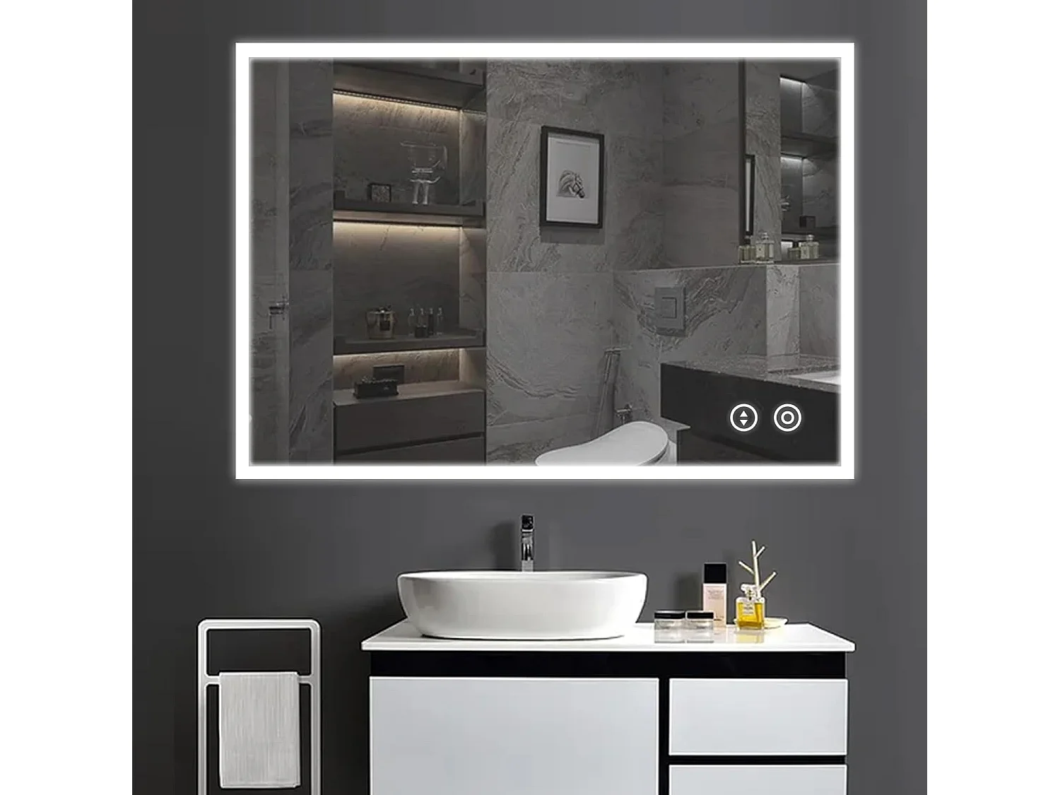 YOLEO Badkamerspiegel met Verlichting, 80 x 60 cm, Wandspiegel met Stopcontact, Touchschakelaar en Anti-Beslagen Functie