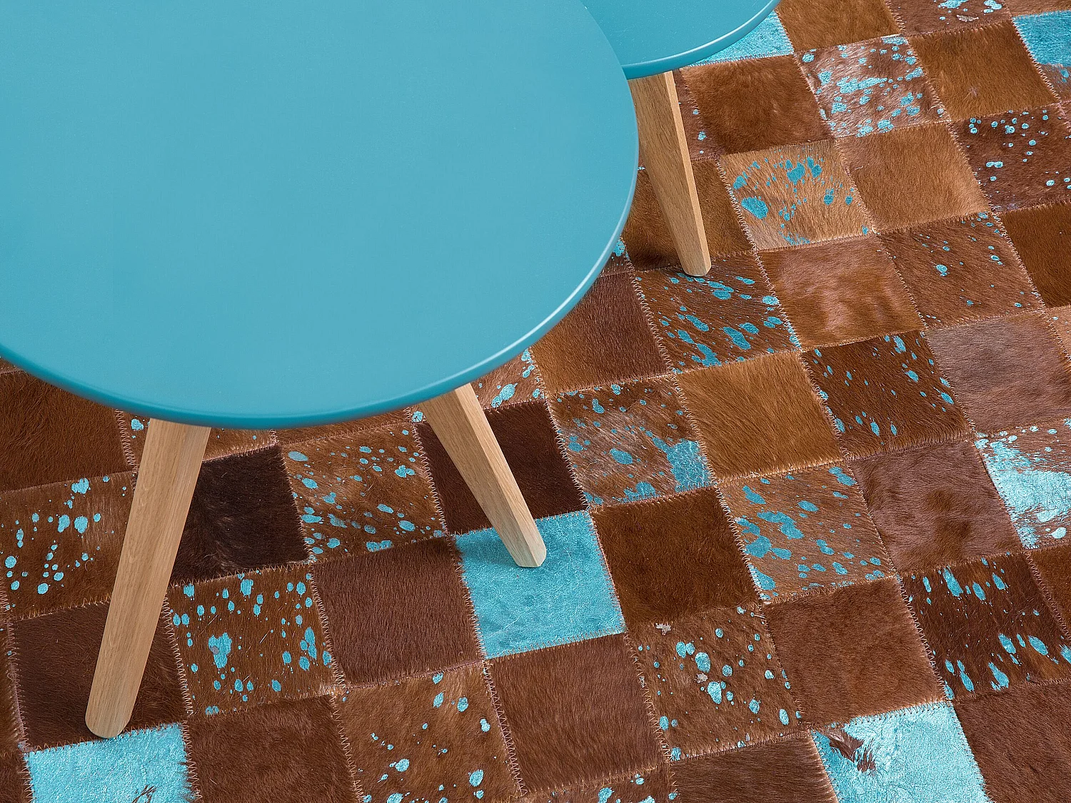 Vloerkleed ALIAGA 140 x 200 cm Leer Bruin